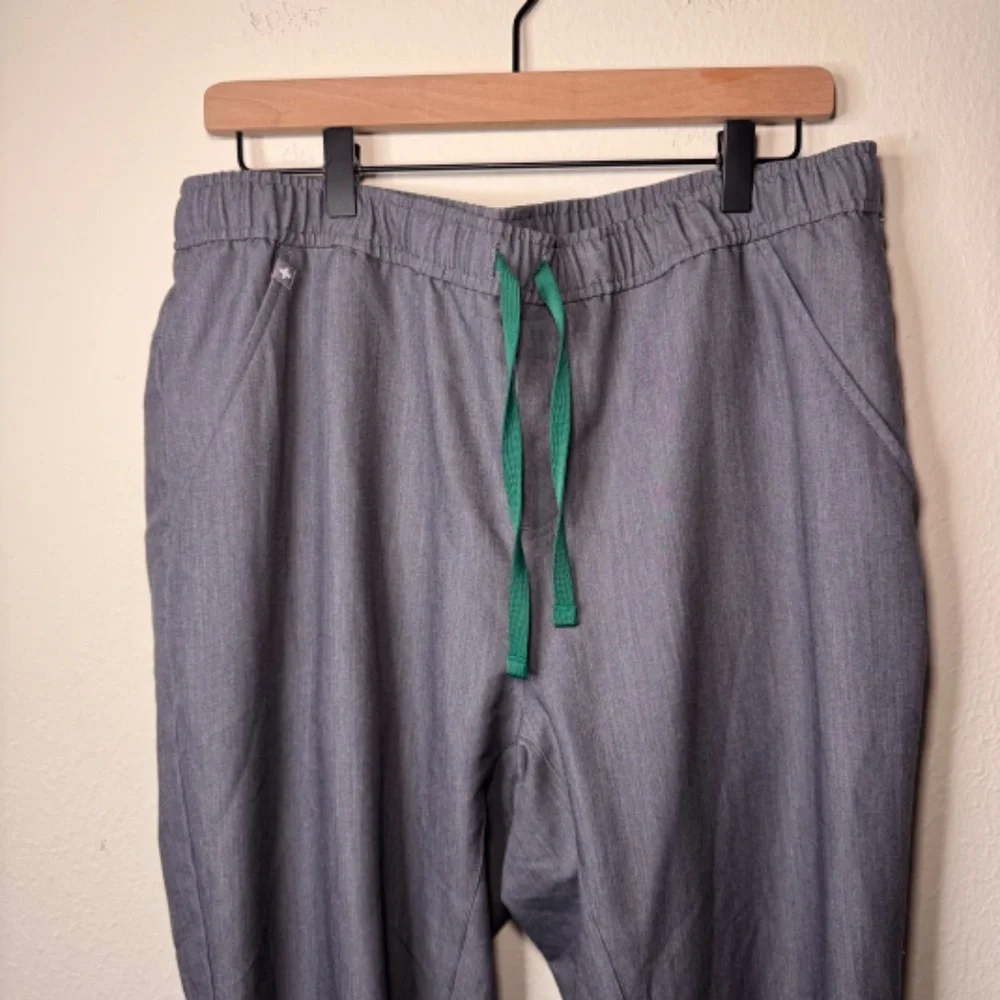 FIGS Tansen Jogger Scrub Pants Men's XL Grey Medical Workwear Comfort